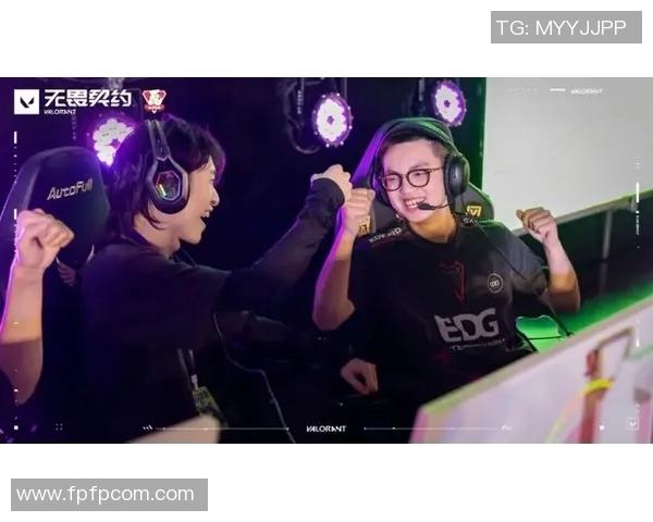 EDG战队的荣耀与挑战：高校联赛背后的奋斗故事与成长历程