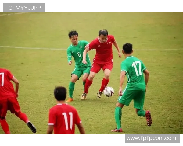 广州足球队在冠军赛中的战术分析与表现评估